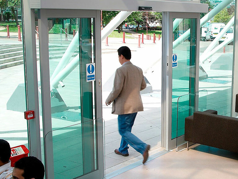 Automatic Sliding Doors Entrance