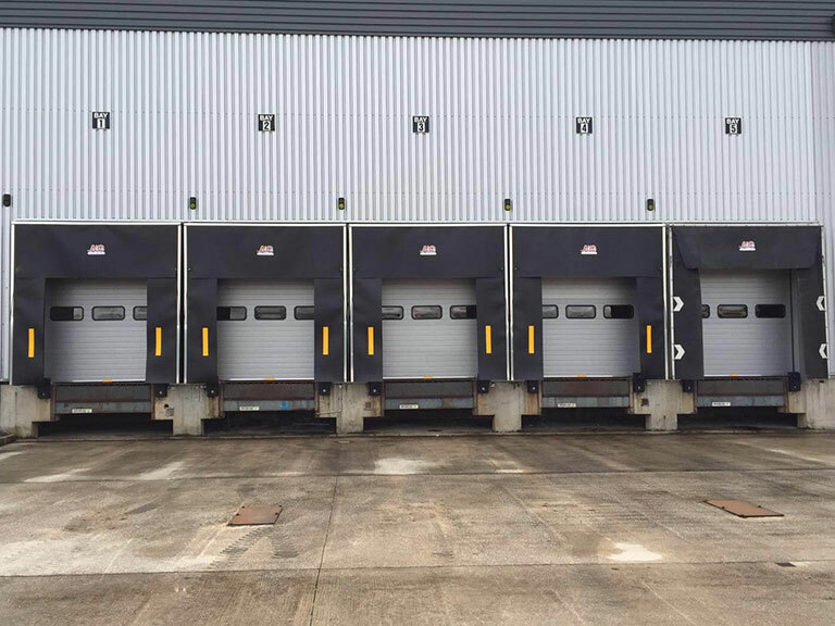 Retractable Loading Bay Dock Shelter